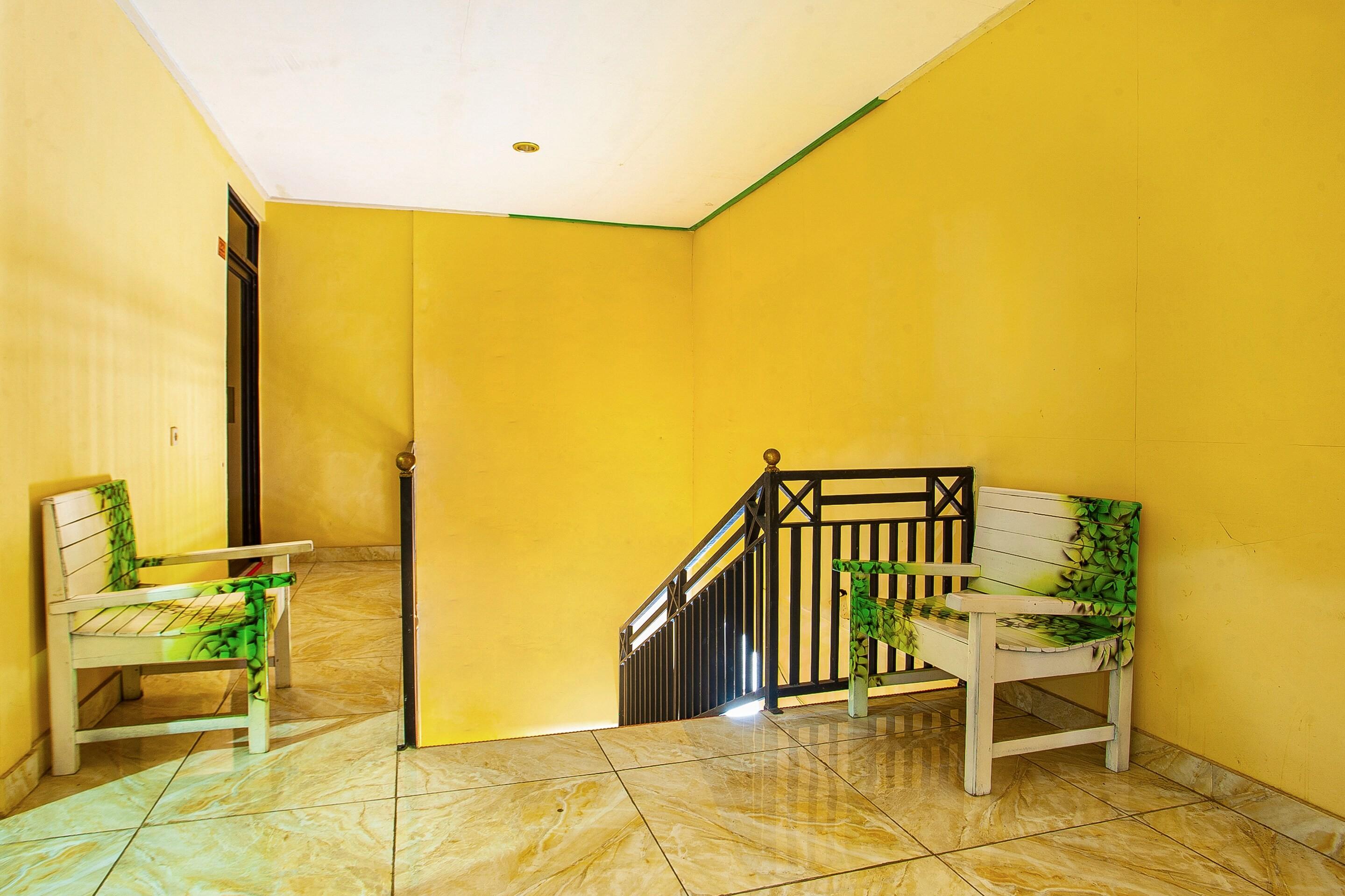 The Paragon Hotel Cilacap Redpartner Zewnętrze zdjęcie